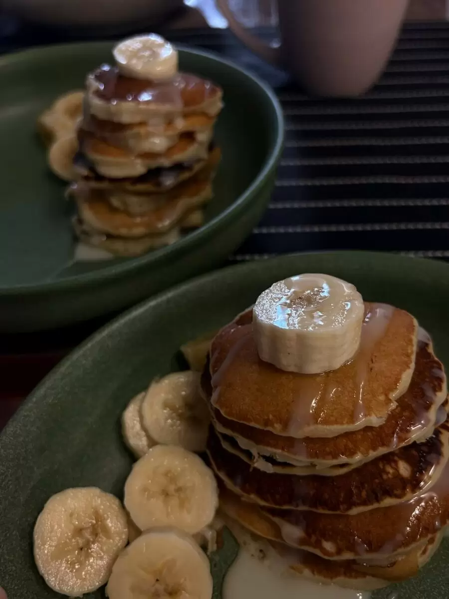Панкейки за 10 минут: ваш идеальный завтрак на скорую руку