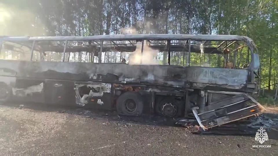 #ЧтоВчераПроизошло?. С 17 на 18 мая*, пожарно-спасательные подразделения Удмуртии реагировали на 14 пожаров