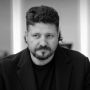 Генеральный директор компании «Танцующие» Александр Орешков скончался в Ижевске, сообщается в соцсетях компании