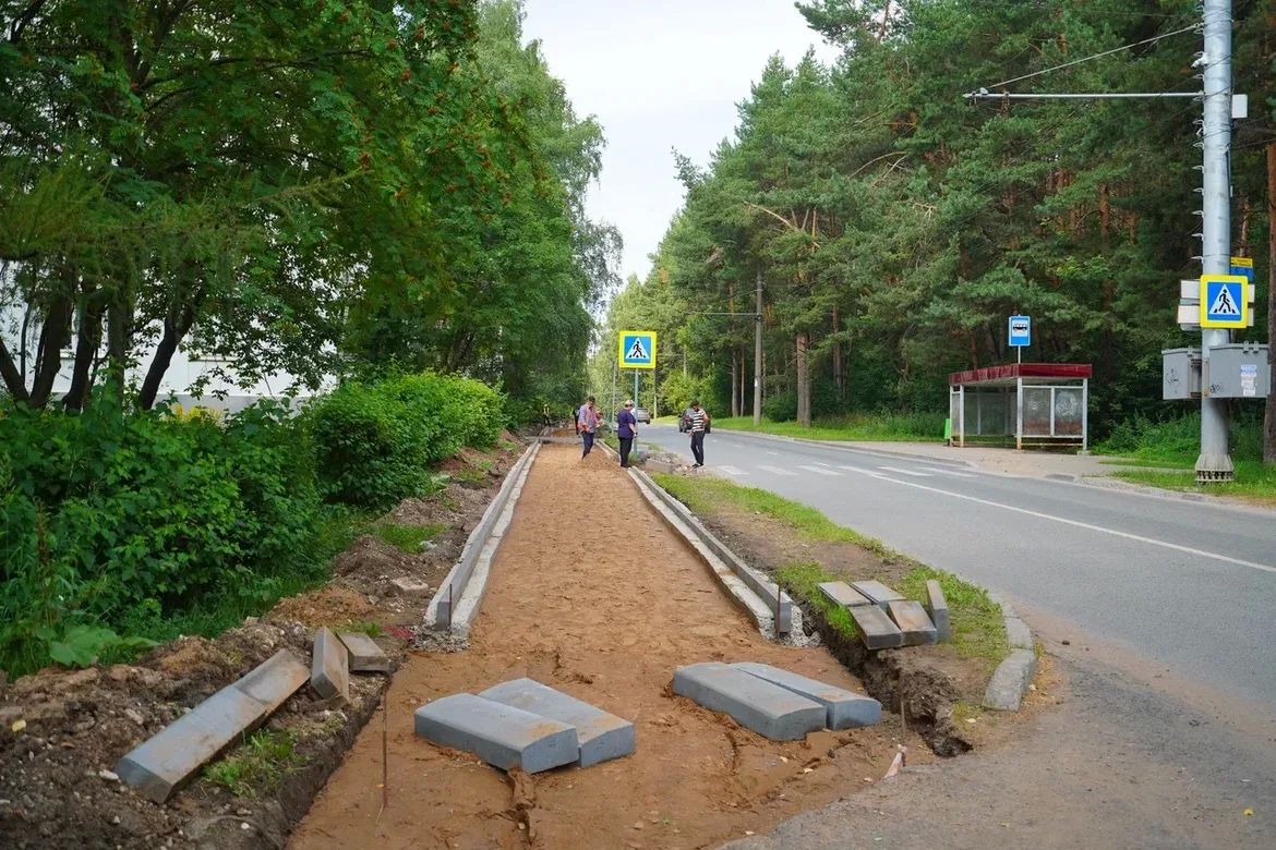 Александр Бречалов: 19 из 41 - столько тротуаров сейчас ремонтируем в городе по программе «Пешеходный Ижевск» Александр Бречалов: 19 из 41 - столько тротуаров сейчас ремонтируем в городе по программе «Пешеходный Ижевск»
