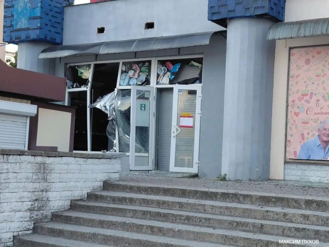 Женщина погибла, еще четыре человека пострадали в результате удара дрона ВСУ по автобусной остановке в Энергодаре, сообщает глава города Максим Пухов Женщина погибла, еще четыре человека пострадали в результате удара дрона ВСУ по автобусной остановке в Энергодаре, сообщает глава города Максим Пухов