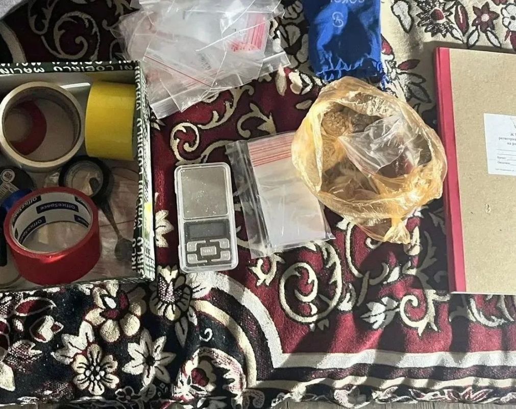 Полицейскими задержана семейная пара оптовых наркозакладчиков Полицейскими задержана семейная пара оптовых наркозакладчиков