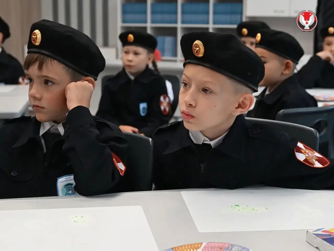 Так сегодня встретили День знаний ученики капитально отремонтированной Юбилейной школы в Завьяловском районе и студенты Удмуртского государственного аграрного университета Так сегодня встретили День знаний ученики капитально отремонтированной Юбилейной школы в Завьяловском районе и студенты Удмуртского государственного аграрного университета