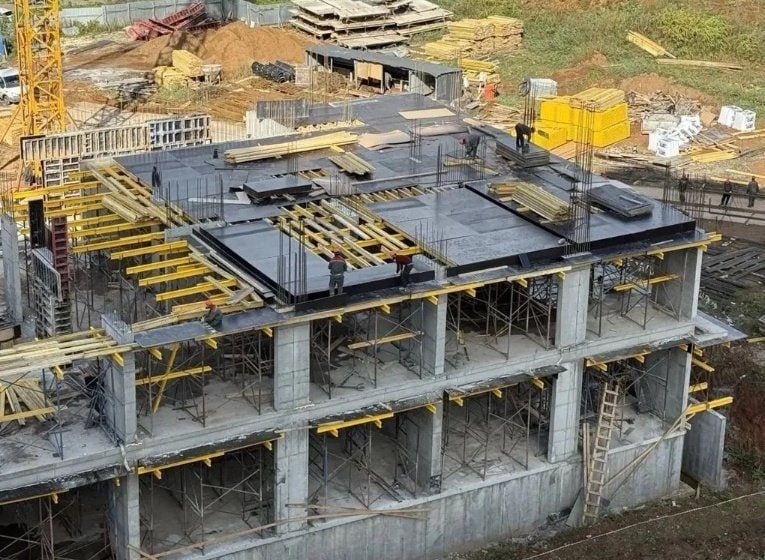 Строительство «Зелёной школы» на улице Берша в Ижевске вышло на новый этап, сообщает пресс-служба Минобрнауки Удмуртии Строительство «Зелёной школы» на улице Берша в Ижевске вышло на новый этап, сообщает пресс-служба Минобрнауки Удмуртии