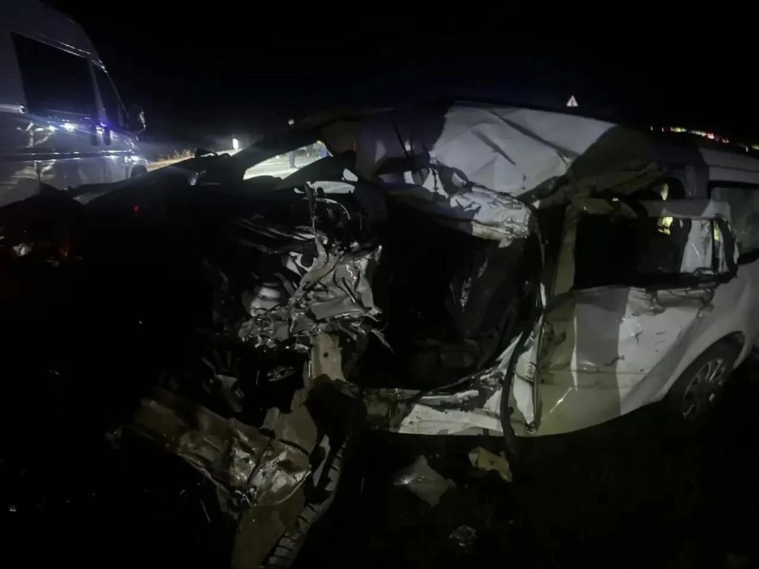 Под Ижевском произошла массовая авария с грузовиком — погиб мужчина Под Ижевском произошла массовая авария с грузовиком — погиб мужчина