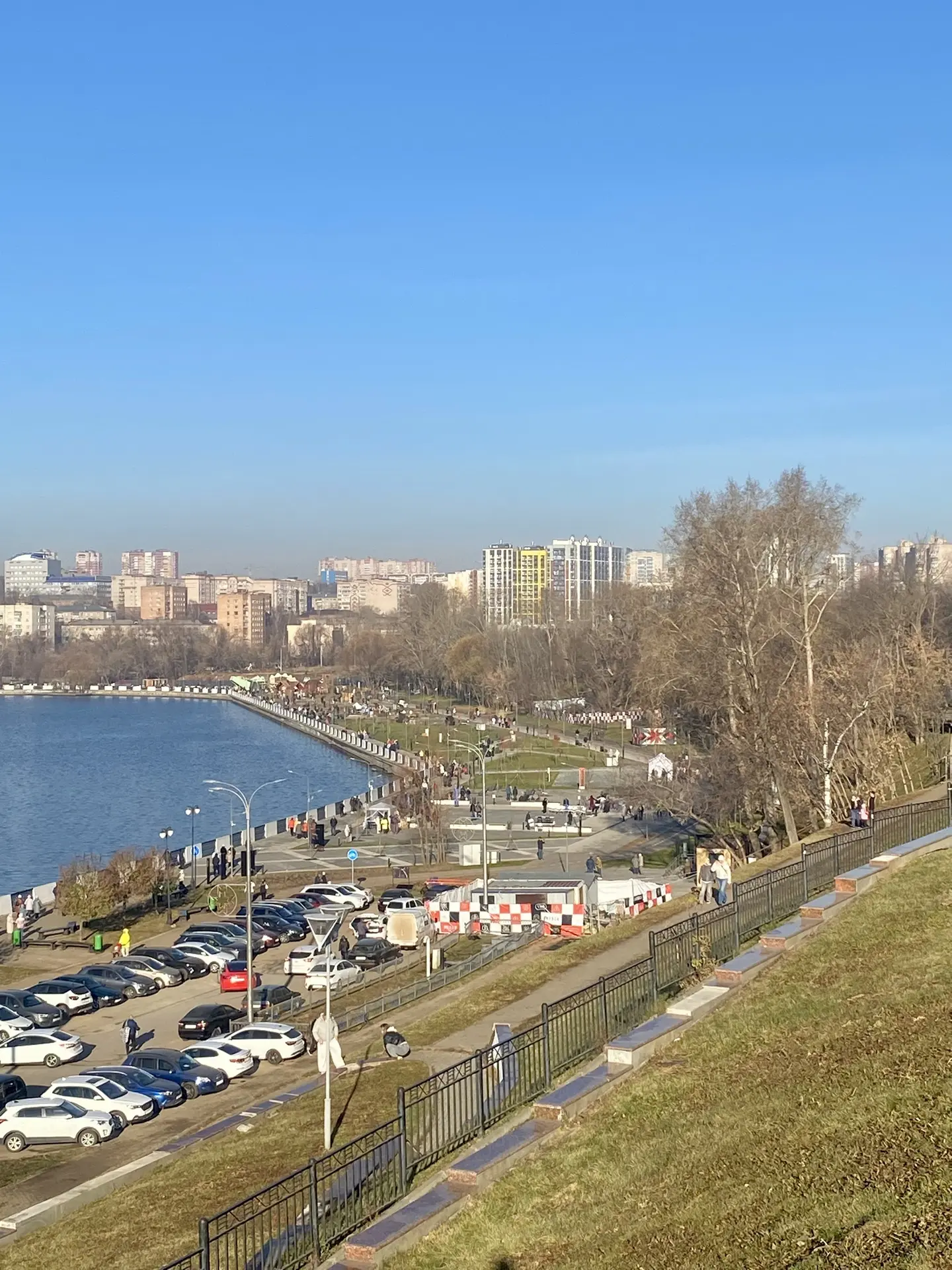 Ижевчан и гостей столицы пустили на обновлённый участок набережной Ижевского пруда