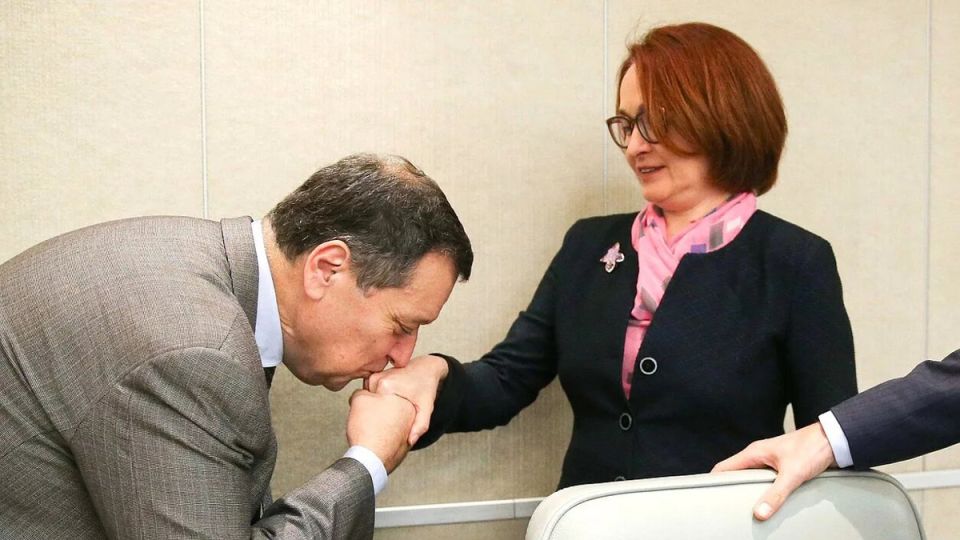 ������ � ��������: ����������� � 90-� ��� ������� ���������� ����� � �������������