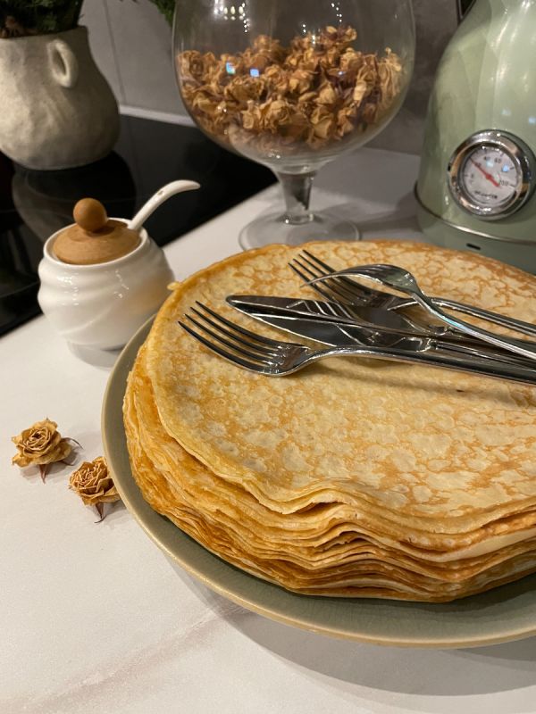 Лёгкие ажурные блины к Масленице: спокойное объяснение рецепта и воспоминания детства