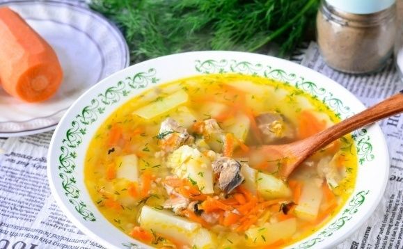 Вкусная уха из консервов: быстро и просто