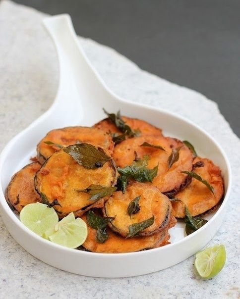 Сочная закуска из жареных баклажанов